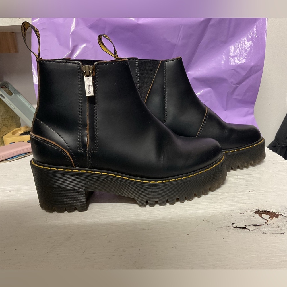 DR MARTENS | ROMETTY II CHELSEA BOOTS US 6 Black Leather Platform Boots - Picture 4 of 11